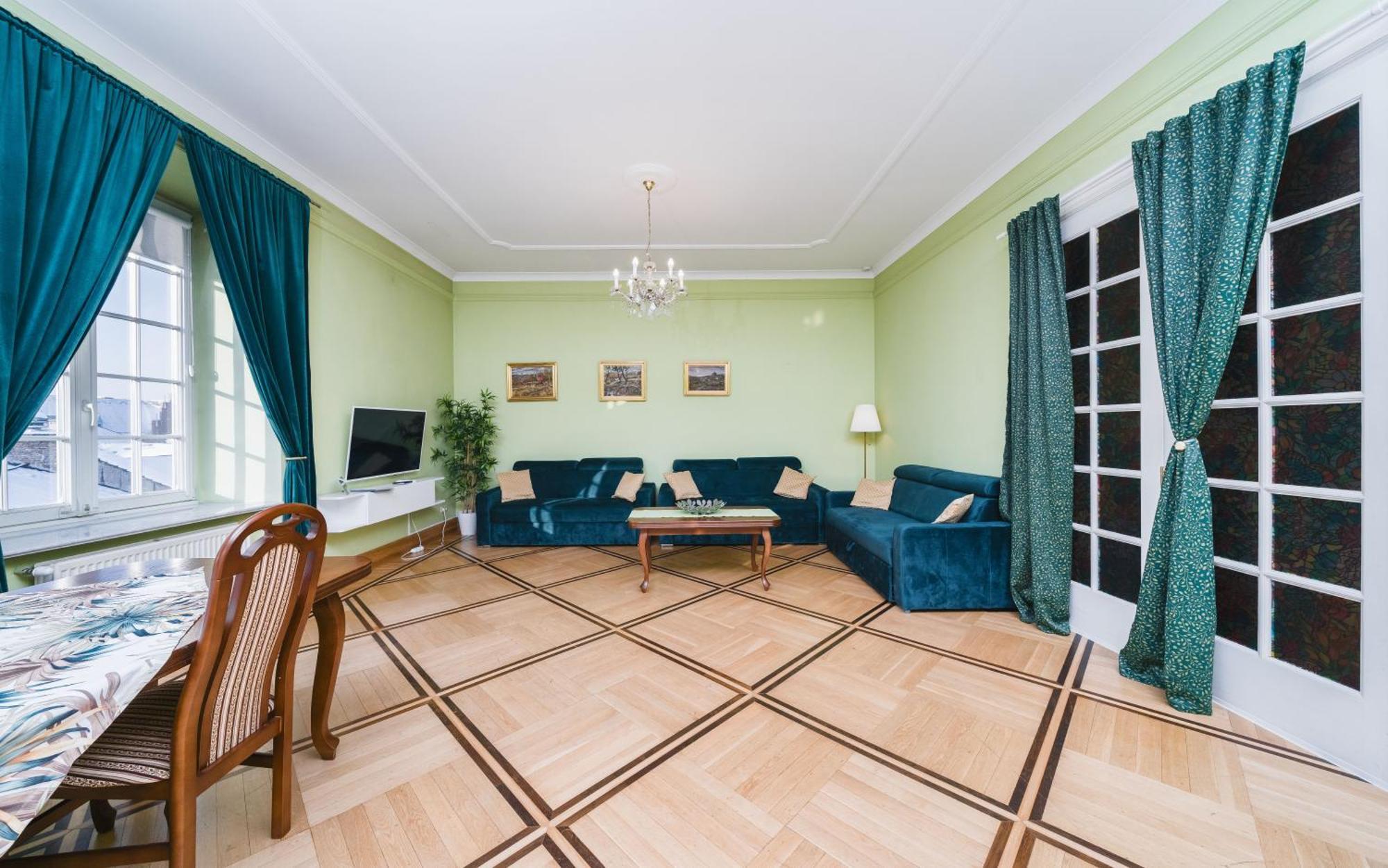 Apartamenty W Palacu Pod Baranami Krasków Exterior foto