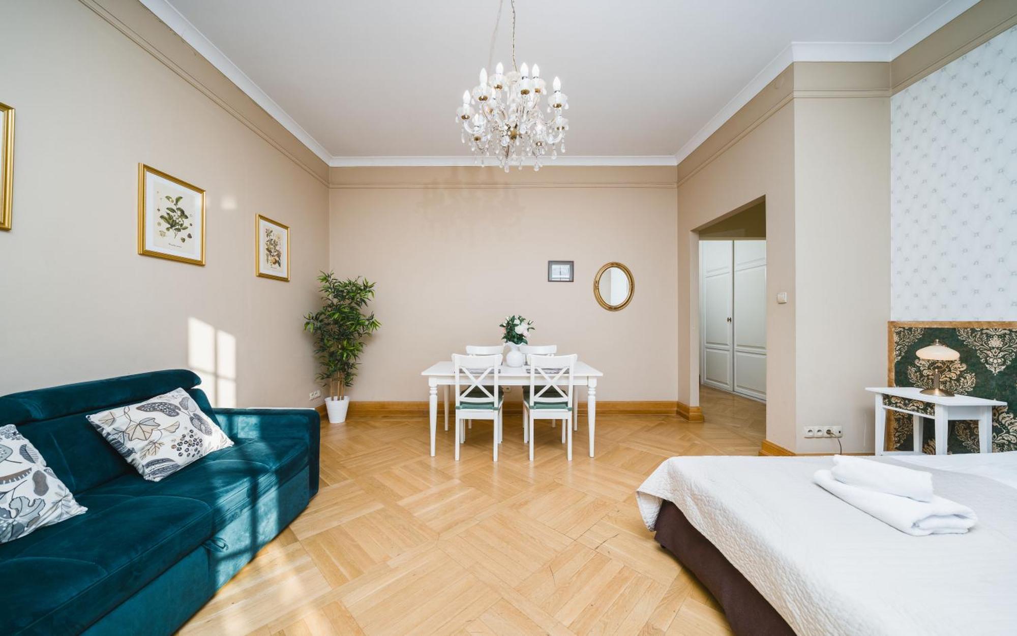 Apartamenty W Palacu Pod Baranami Krasków Exterior foto
